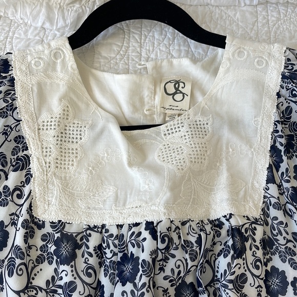 Anthropologie navy sleeve dress - Picture 3 of 7